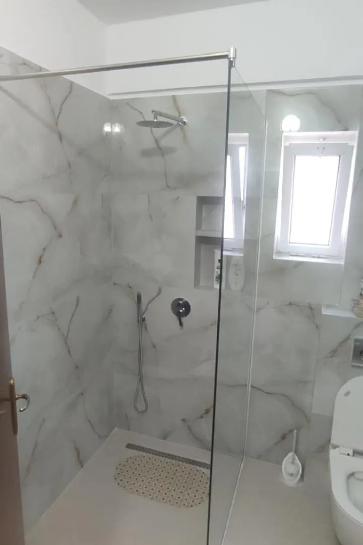 One Bedroom Beachfront Retreat! Comfortable Stay! Sarandë Appartamento
